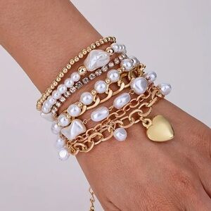 Elegant Gold and White Pearl Bracelet Set